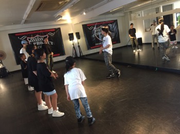 ダンスの夏期講習 | 宮崎市キッズヒップ専門ダンススタジオSSプロジェクト